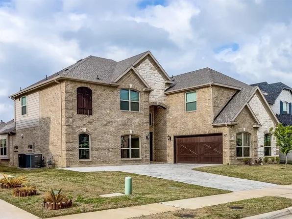 2678 La Jolla Blvd, Grand Prairie, TX 75054