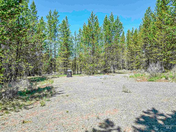 4th image of Deer Creek Rd