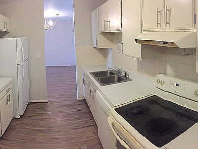 3rd image of 640 Murray Ln Unit 405