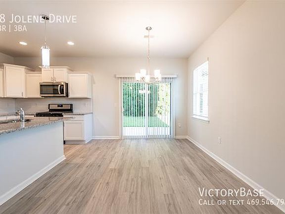 3rd image of 58 Jolene Dr