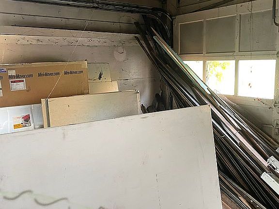4th image of 299 N 7th St