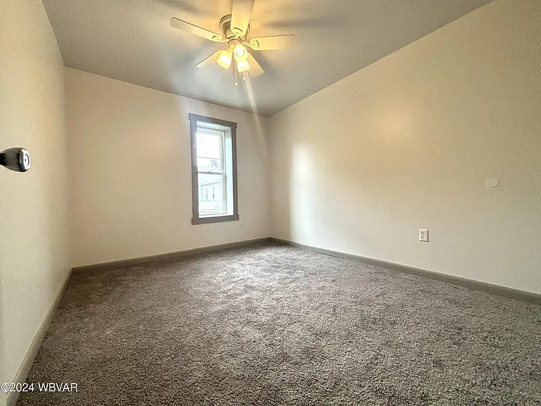 131 S Broad St — Photo 14