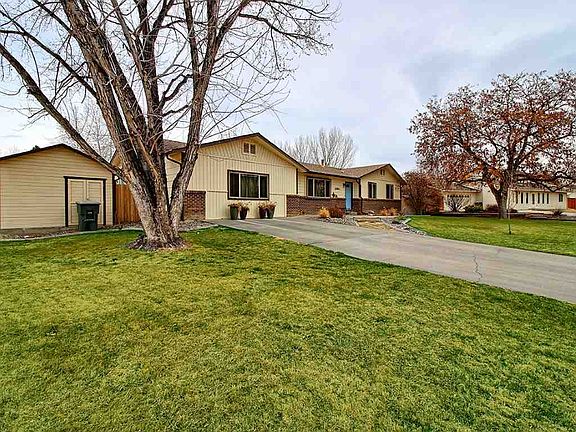 3rd image of 2686 1/2 Catalina Dr