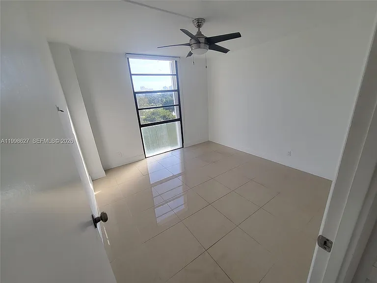 3301 N Country Club Dr #811 — Photo 13