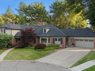 39 Harbor Hill Rd, Grosse Pointe Farms, MI, 48236