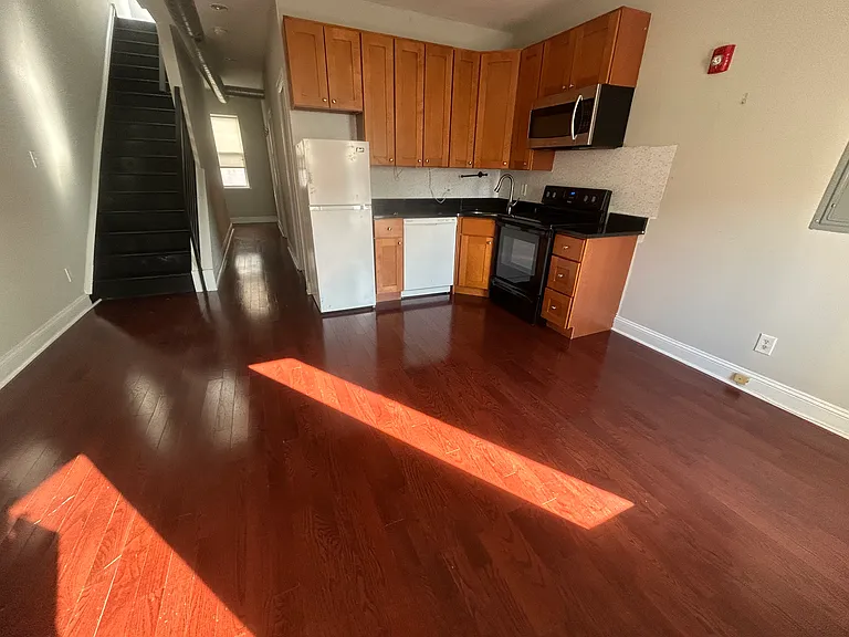 1613 Frankford Ave #3B — Photo 14