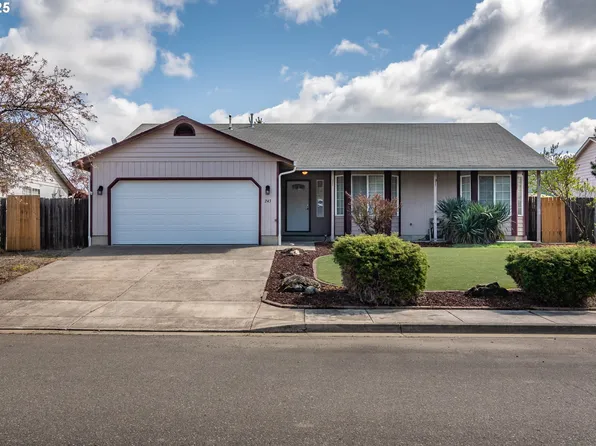 243 SE Debbie Way, Myrtle Creek, OR 97457