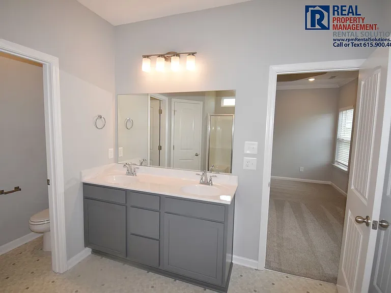 1142 Bluecreek Cir — Photo 12