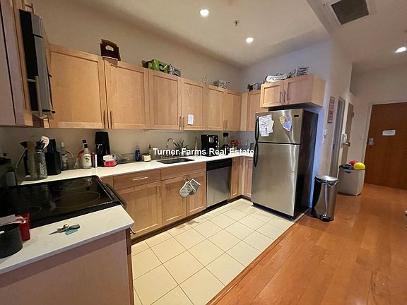 3rd image of 407 Washington St Unit 503A