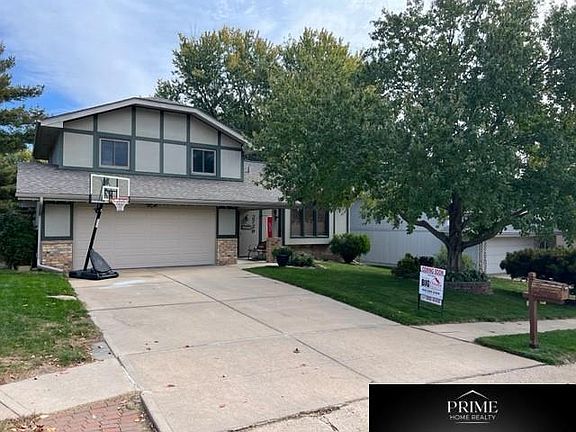3rd image of 2729 N 126th Avenue Cir