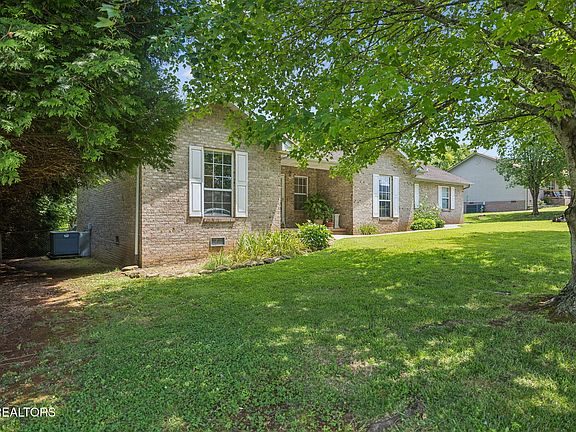 5th image of 5616 Brandon Park Dr
