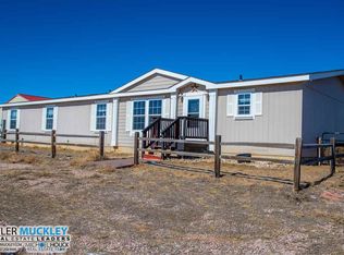 9850 N Park Ave, Evansville, WY 82636