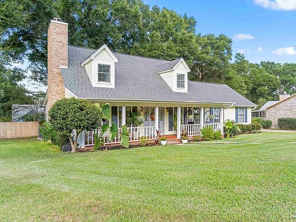 2nd image of 10031 Hollowbrook Dr