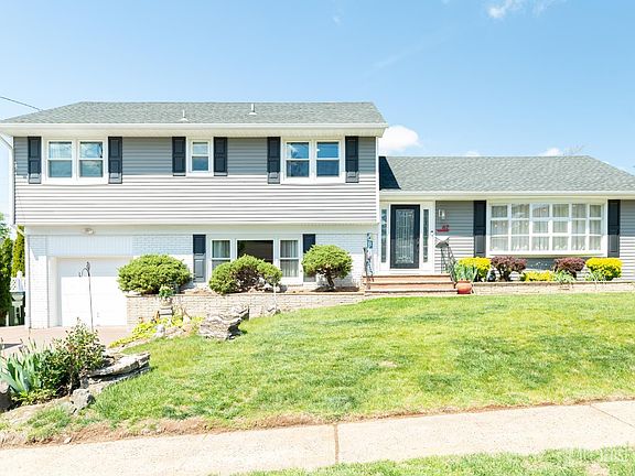 2nd image of 67 Thomas Pl