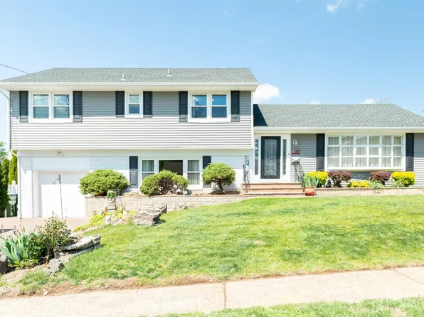 67 Thomas Pl, Edison, NJ 08837