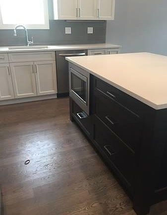 5th image of 1239 W Oakdale Ave