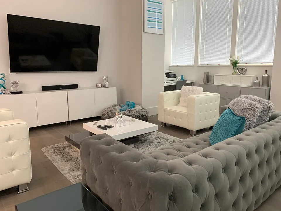 101 Penn Ave #202