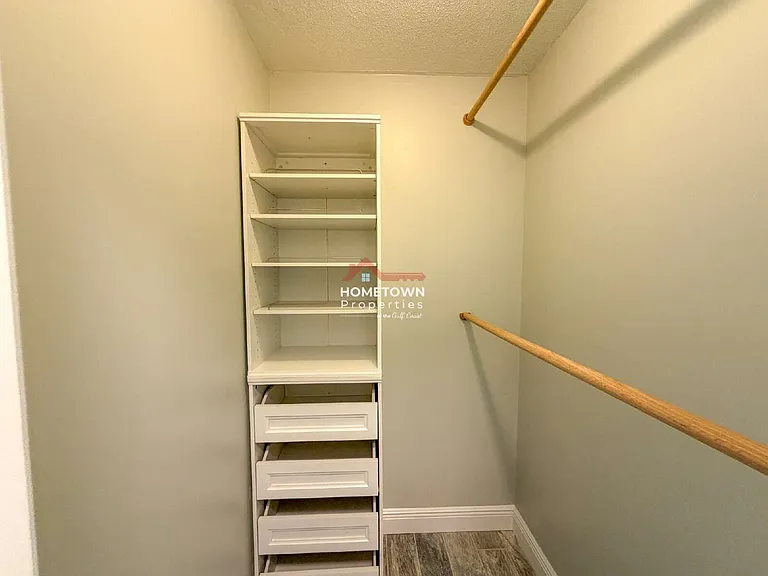 220 Cordoba St — Photo 20
