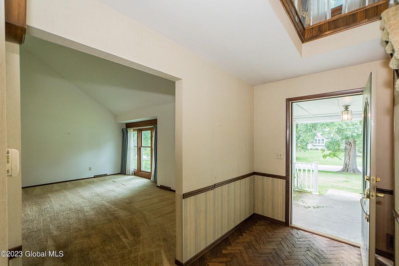 4th image of 109 Southbury Road
