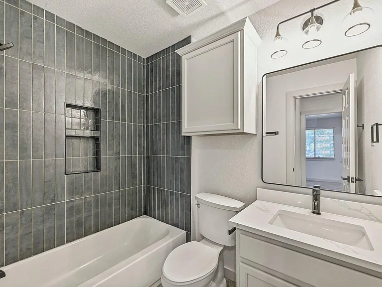 919 Flanagan Dr — Photo 20