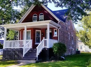 1145 S Humphrey Ave, Oak Park, IL 60304