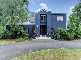 19 Apricot Rd, Mount Sinai, NY 11766