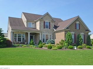 36415 S Park Dr, Avon, OH 44011