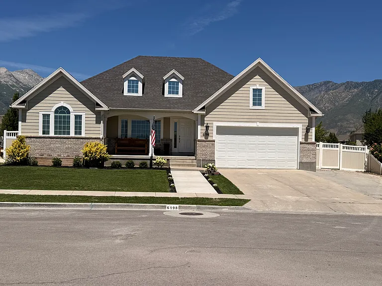 6198 W Argo Cir — Photo 1
