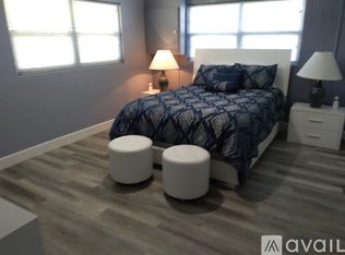 1037 Front St, Welaka, FL 32193