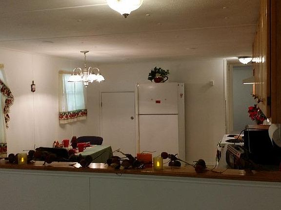 eat in kitchen