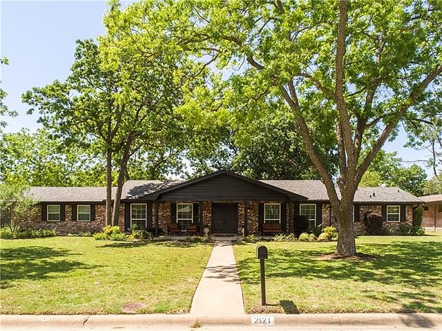 1st image of 2121 W Mimosa Ln