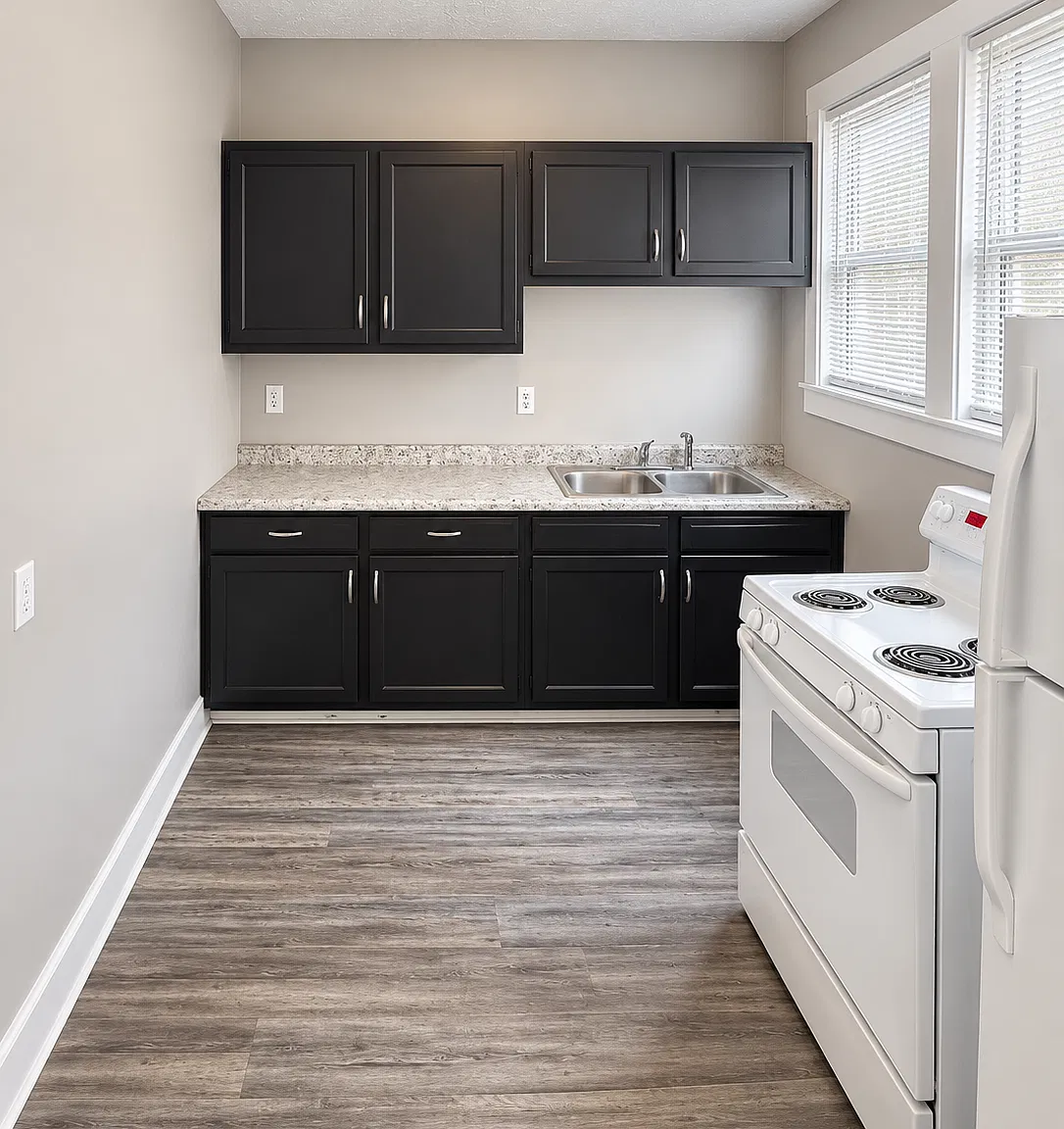 4600 W Broadway — Photo 2