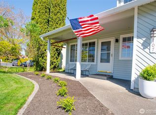 107 Alameda Dr, Kelso, WA 98626