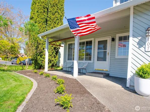 107 Alameda Drive, Kelso, WA 98626