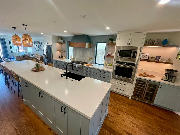 325 C Ave — Photo 5