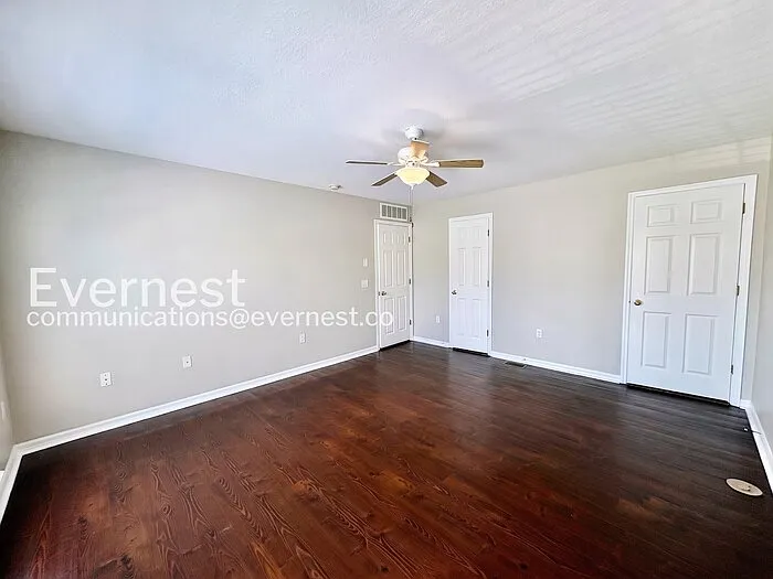 3823 Exeter Ln — Photo 11