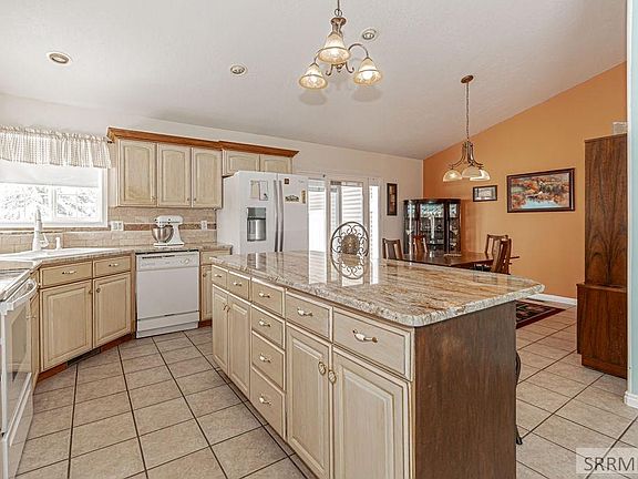 4th image of 865 Summerfield Dr