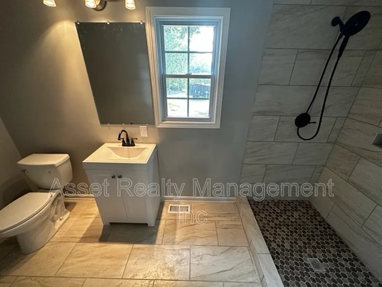 2208 Sanderson Rd — Photo 11
