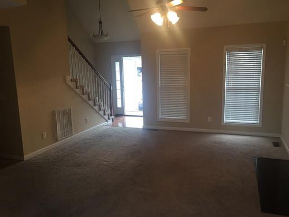 4th image of 3752 Cindy Jo Dr N