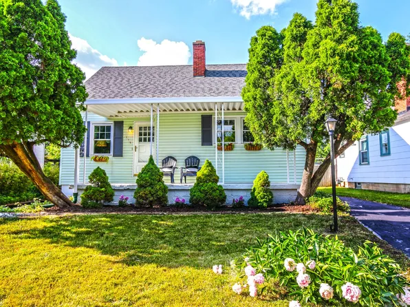 574 Tibet Rd, Columbus, OH 43202