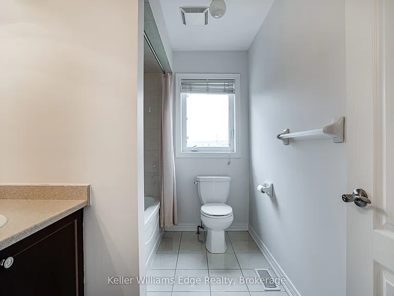 93 Glendarling Cres — Photo 23