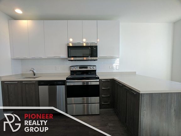 5th image of 940 W Winona St #940705