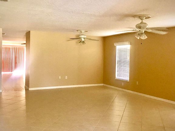 2nd image of 4712 Outlook Dr