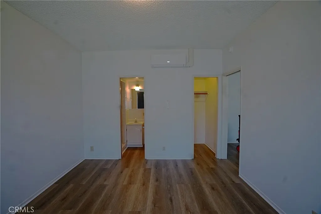 3 bed, 2.0 bath, 1288 sqft, $2,950 — Photo 4