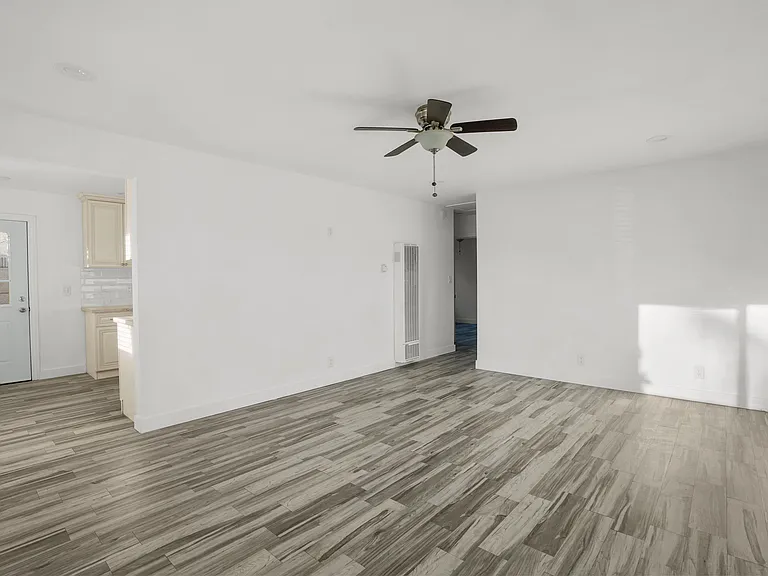 813 S Parton St — Photo 3