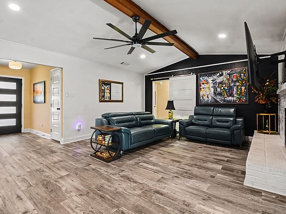3rd image of 4436 Cleveland Dr