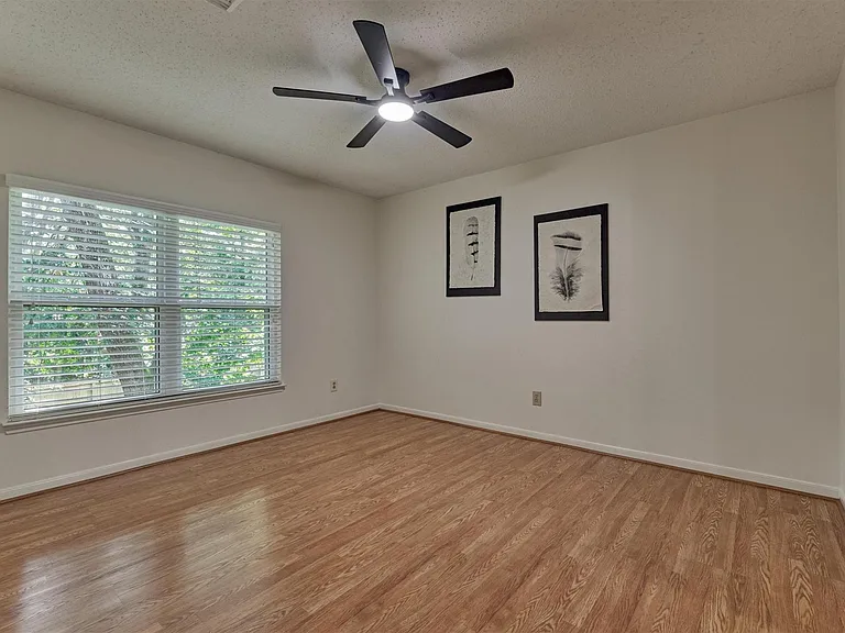 71 Breezy Point Pl — Photo 30