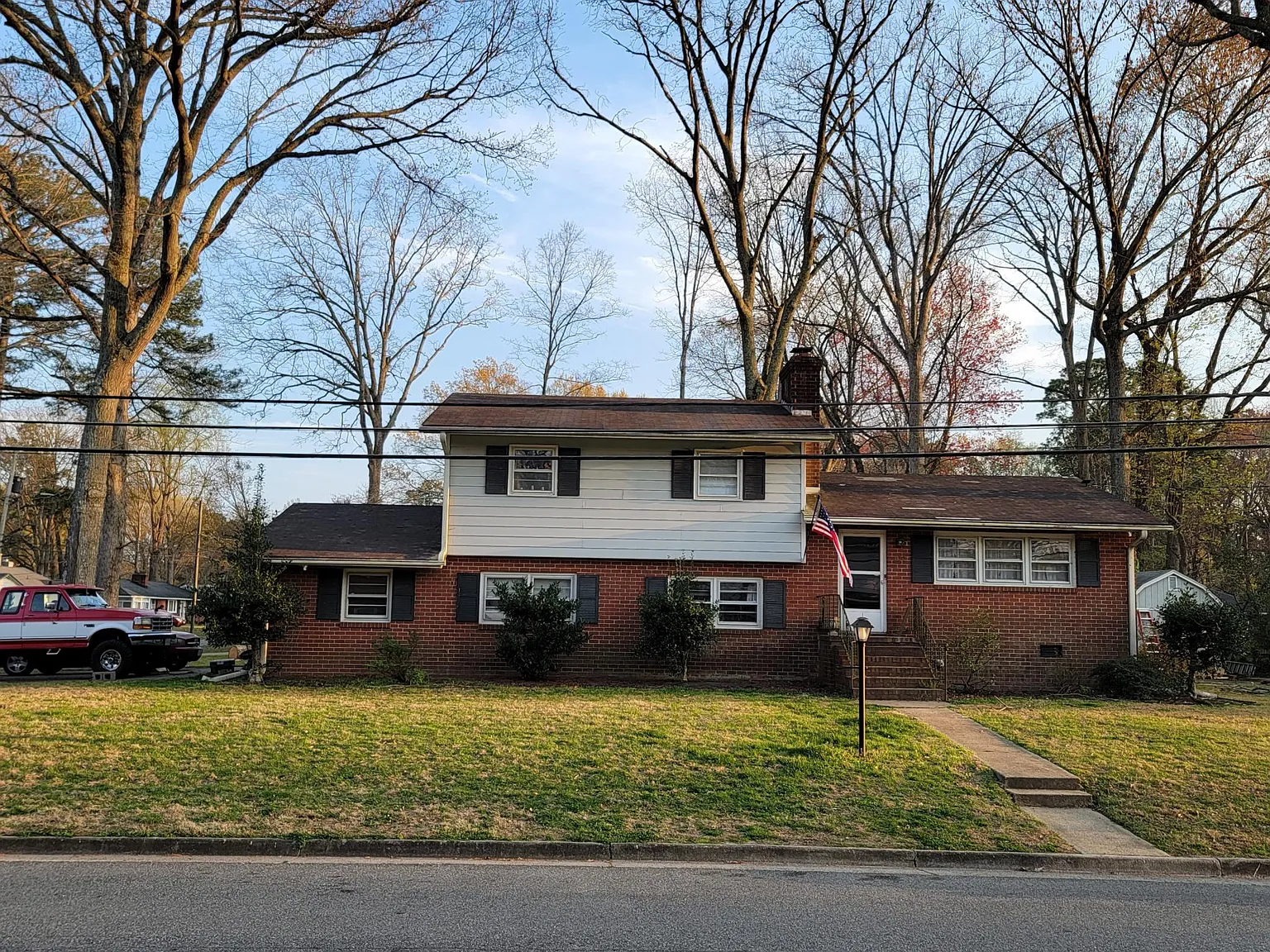 3 bed, 1943 sqft, $800 — Photo 1