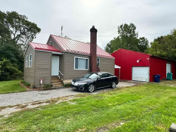 914 E Carpenter Rd, Flint, MI 48505
