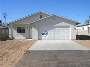 16595 Willow St, Hesperia, CA 92345